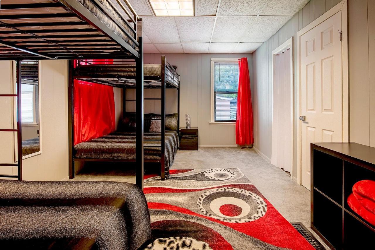 The Rubi Lounge - Spacious Brooklyn Centre Modern Escape Near Downtown With Parking, 300Mb Wifi & Self Check-In Cleveland Exterior foto